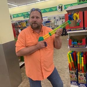 Meet your Posher, Bobby